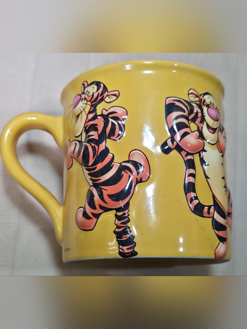 DISNEY STORE VINTAGE 3 D TIGGER DISNEY MUG EXCELLENT CONDITION